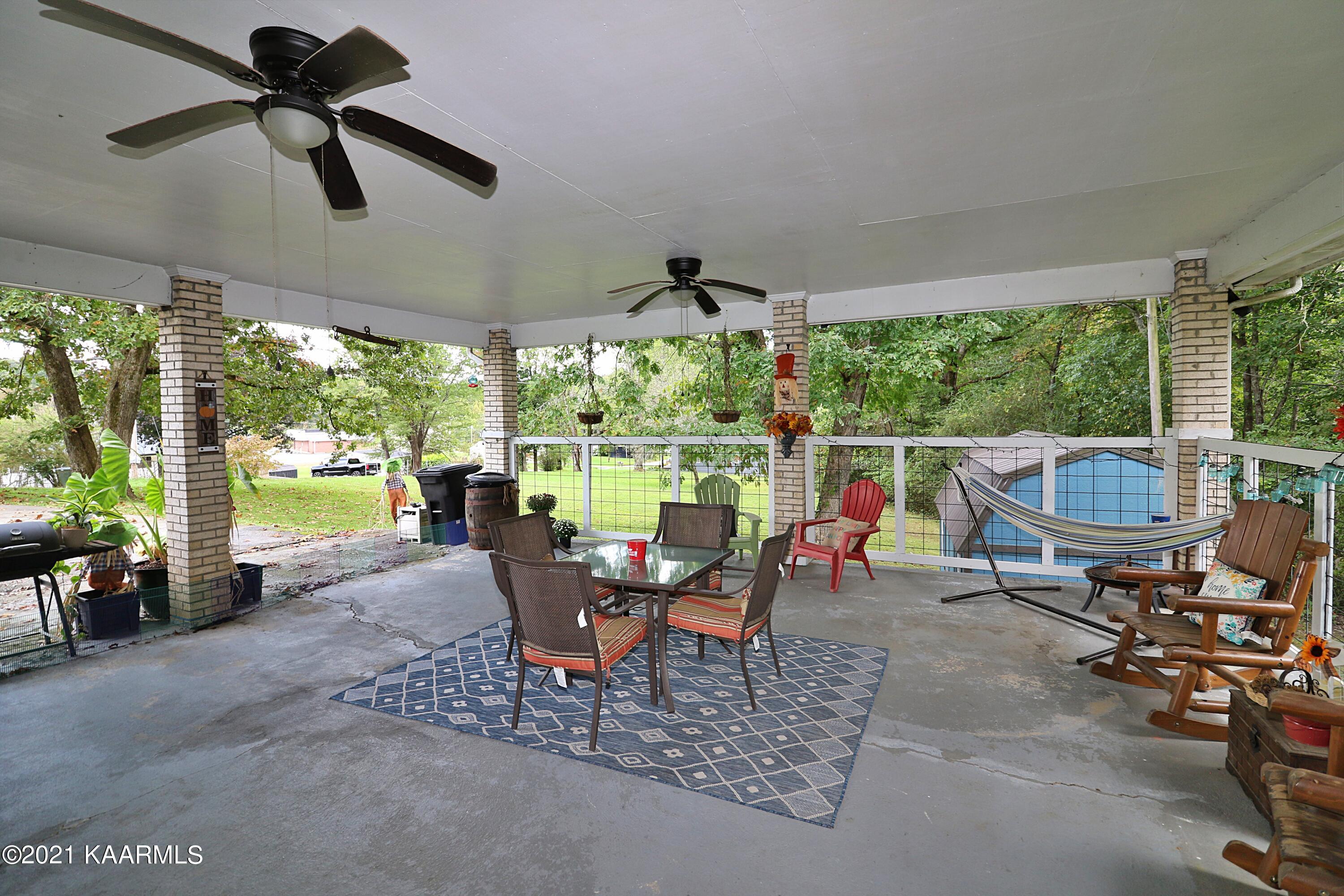 301 Grape Rough Road Oneida, TN 37841 - Photo 17 of 31 094A7202