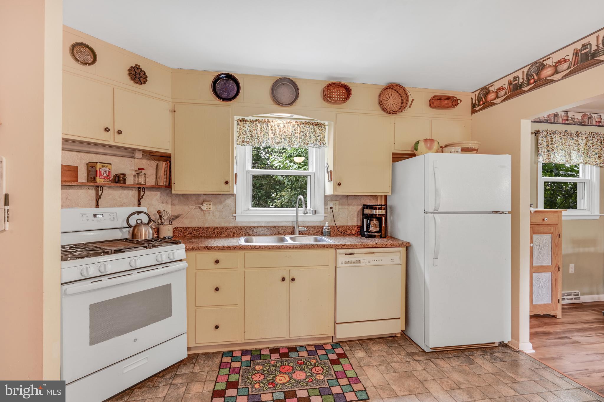 629 Governor Drive Reading, PA 19607 - Photo 11 of 28 Gallery Image 11