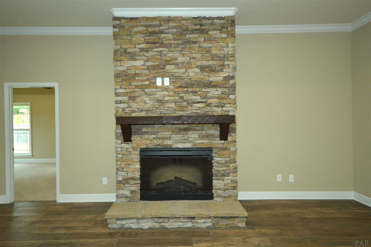2386 Phylis Rae Drive Pace, FL 32571 - Photo 7 of 49 Gallery Image 7