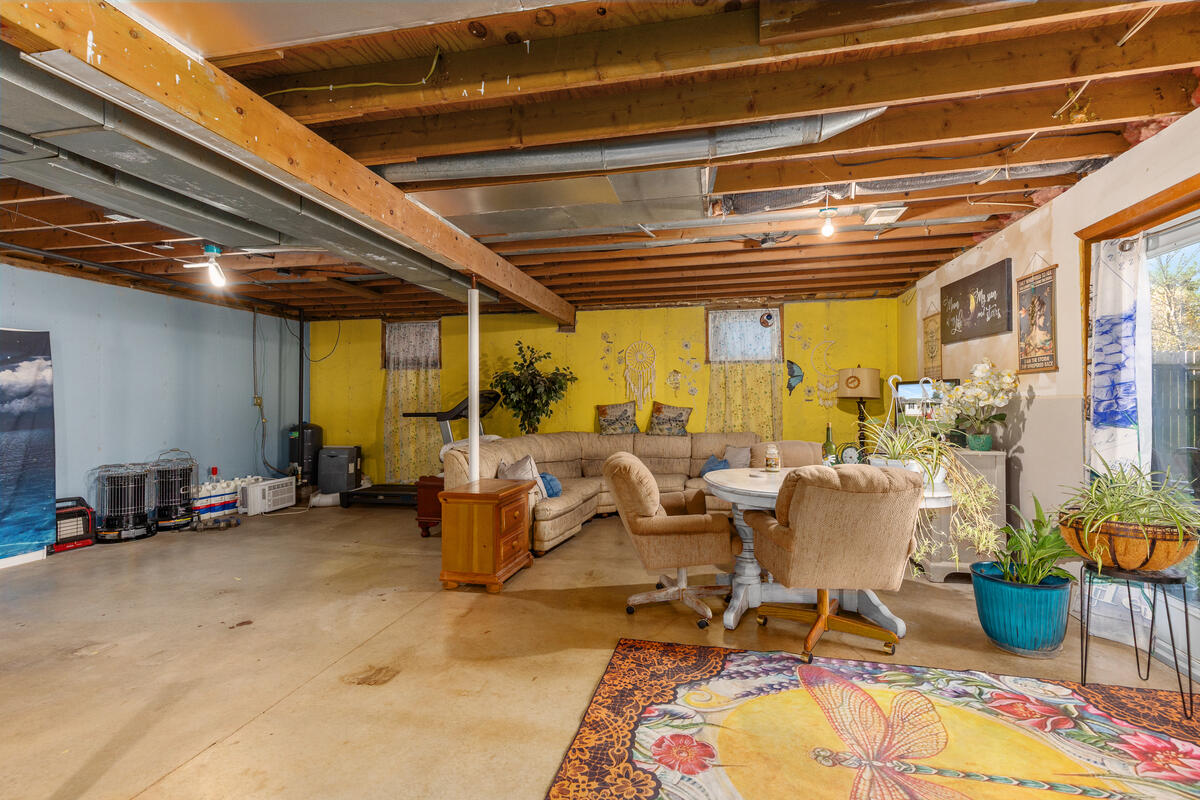 886 West Maple Street Mecosta, MI 49332 - Photo 14 of 22 886-W-Maple_013