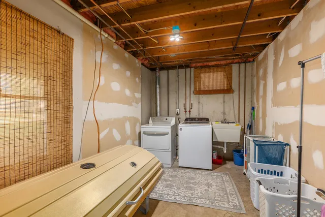 $218,000 | 886 West Maple Street, Mecosta, MI 49332