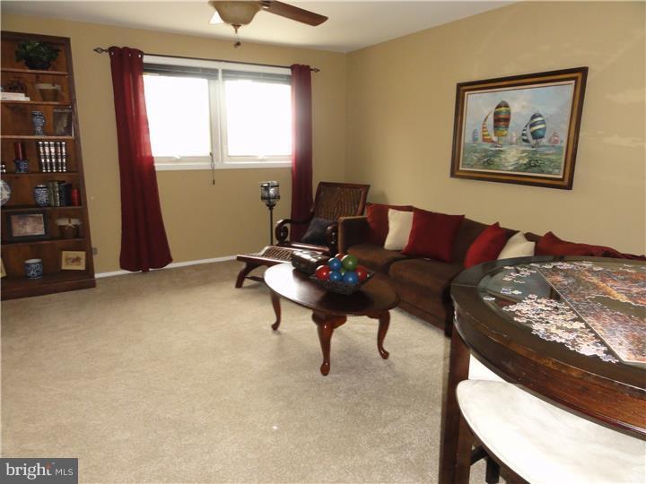1408 Drake Road Wilmington, DE 19803 - Photo 13 of 22 Family Room