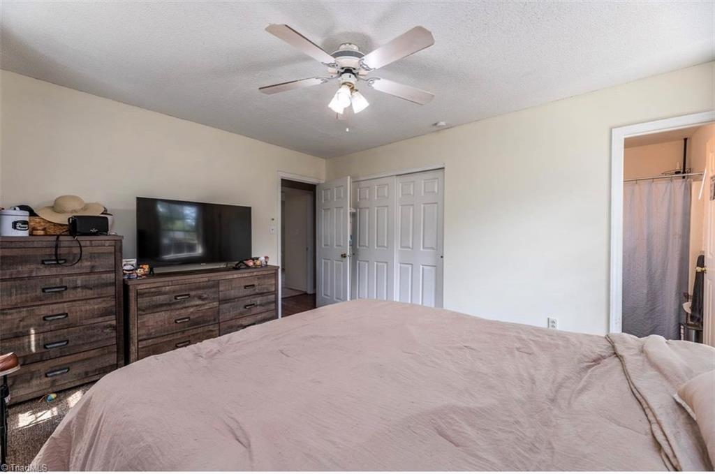 713 Shadowridge Road Jacksonville, NC 28546 - Photo 13 of 24 Gallery Image 13