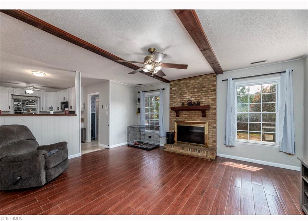713 Shadowridge Road Jacksonville, NC 28546 - Photo 7 of 24 Gallery Image 7