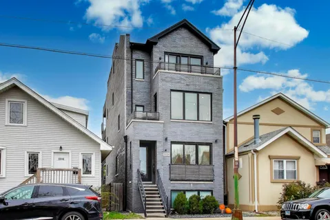 $325,000 | 3320 North Narragansett Avenue, Unit 2, Chicago, IL 60634