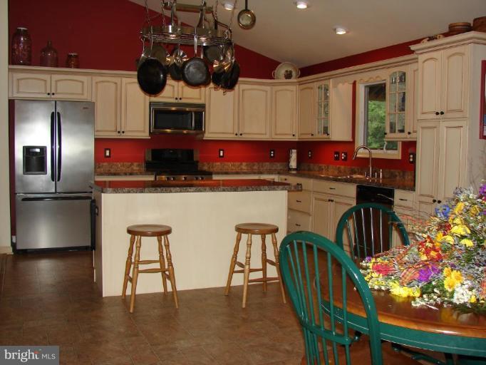 16940 Sprecher Road Sharpsburg, MD 21782 - Photo 9 of 30 Kitchen #2