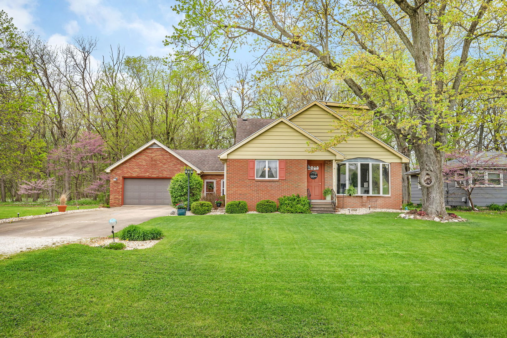 2324 Teegardin Road Streator, IL 61364 - Photo 1 of 35 Gallery Image 1