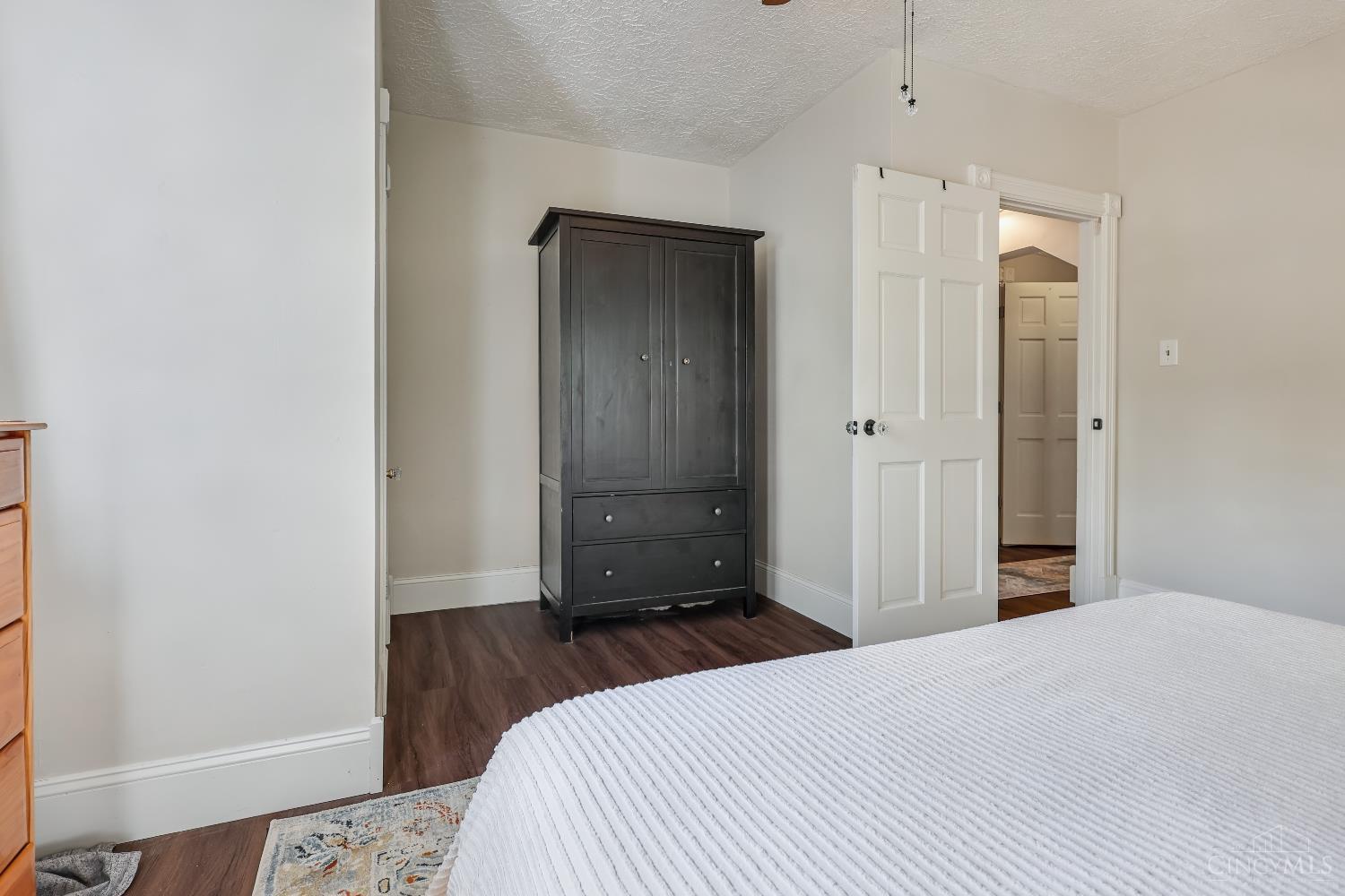 10040 Daly Road Cincinnati, OH 45231 - Photo 21 of 49 Gallery Image 21
