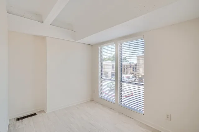 $199,000 | 5918 Lago Vista Way, Unit D27, Lago Vista, TX 78645