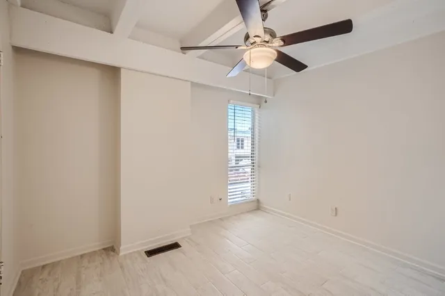 $199,000 | 5918 Lago Vista Way, Unit D27, Lago Vista, TX 78645