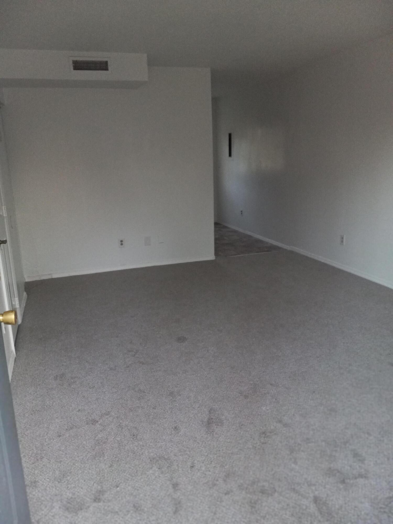 212 Gillespie Road Chattanooga, TN 37411 - Photo 12 of 14 20260216_180612