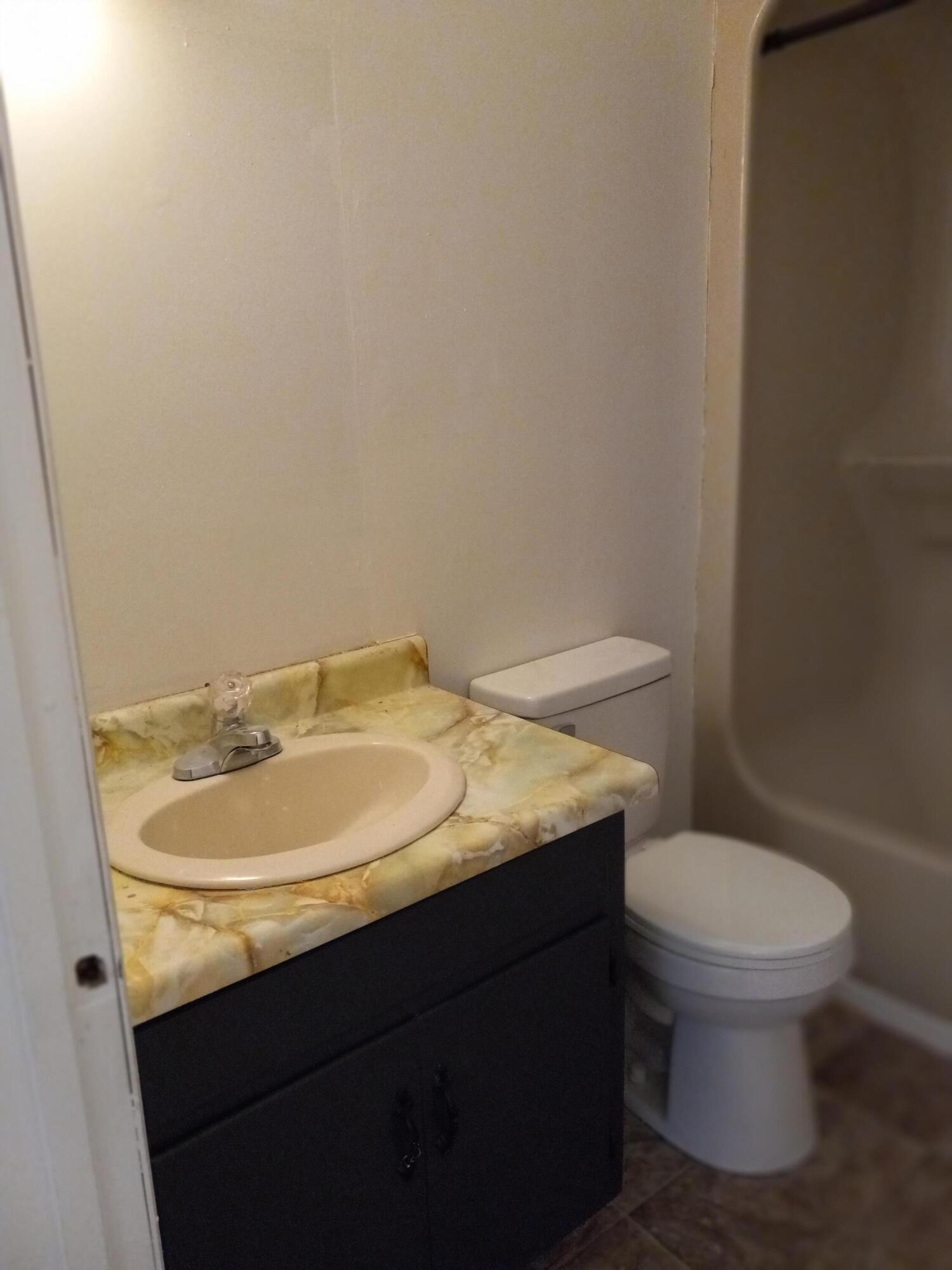 212 Gillespie Road Chattanooga, TN 37411 - Photo 6 of 14 20260216_180844