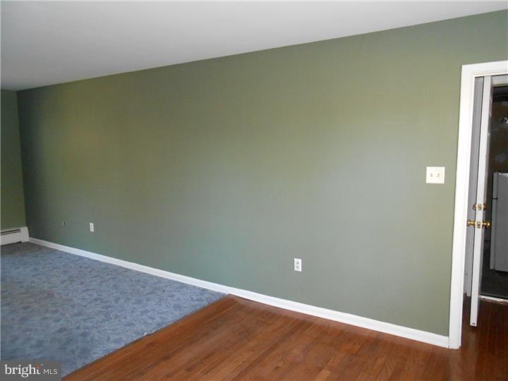 421 Springbrook Lane Horsham, PA 19040 - Photo 10 of 24 Dining Room