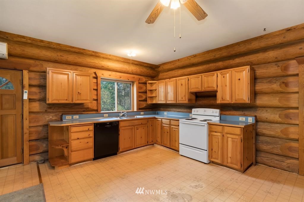 21 Webb Road Southwest Lakebay, WA 98349 - Photo 7 of 16