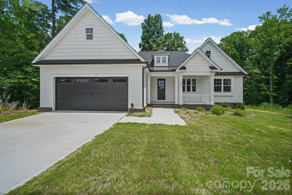 $634,900 | 4024 Red Hl Way, Denver, NC 28037