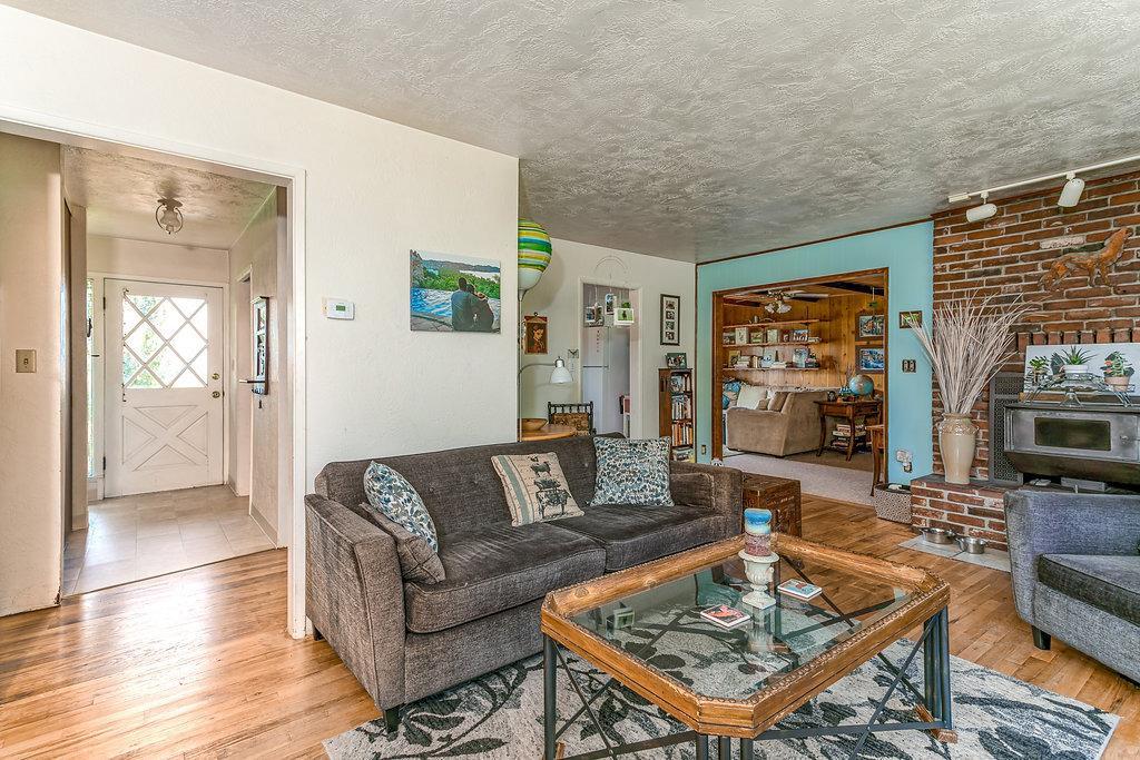 840 South Valley View Road Ashland, OR 97520 - Photo 6 of 31 Additional Photo