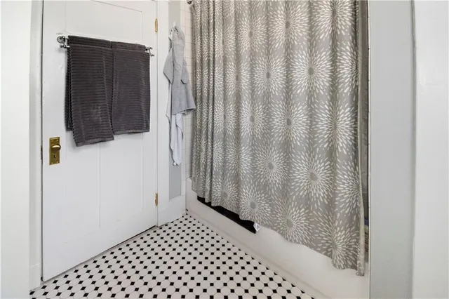 $2,100 | 2317 Joliet Street, New Orleans, LA 70118