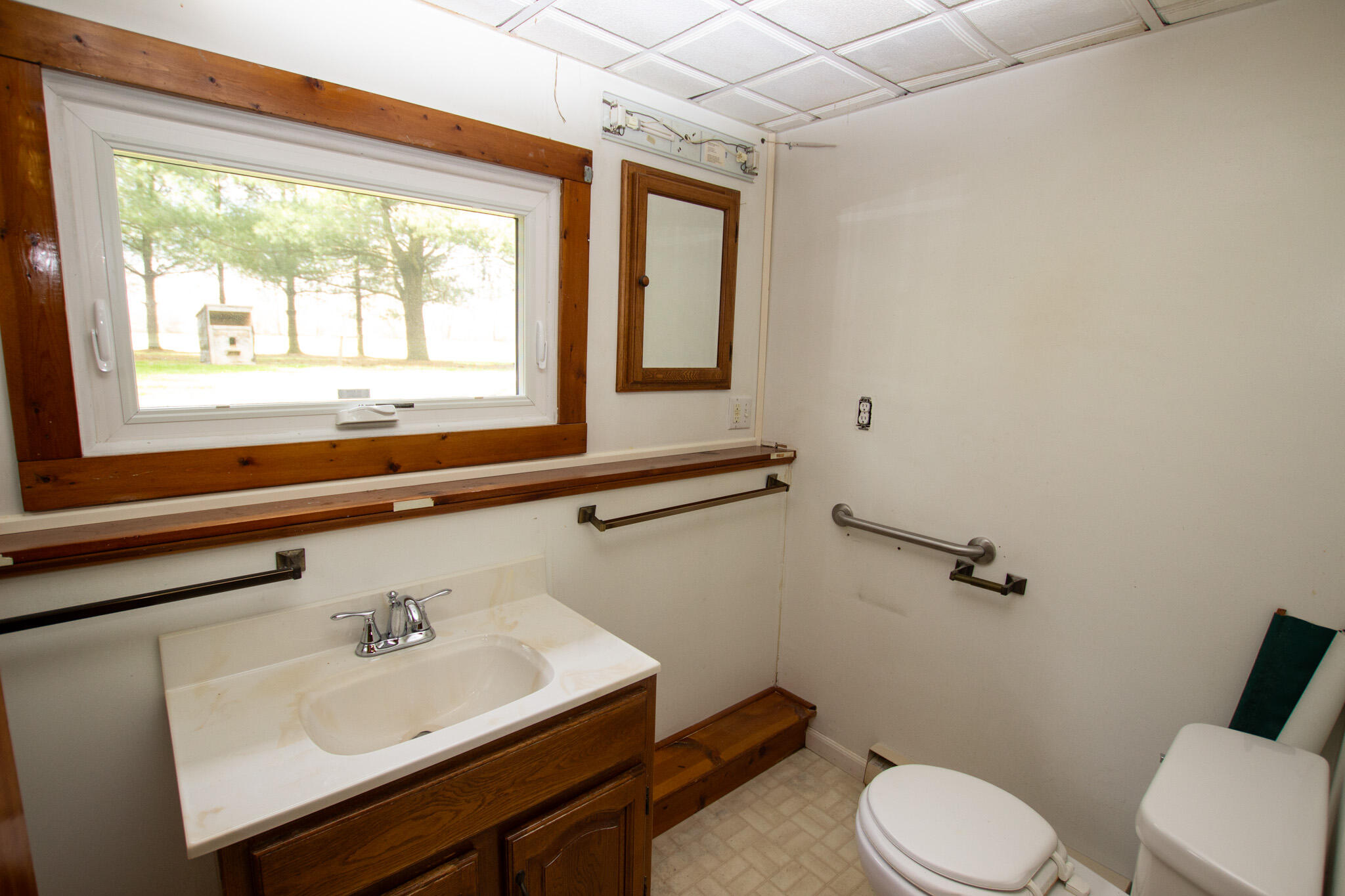 64770 Wade Road Cassopolis, MI 49031 - Photo 11 of 36 Lower Bath