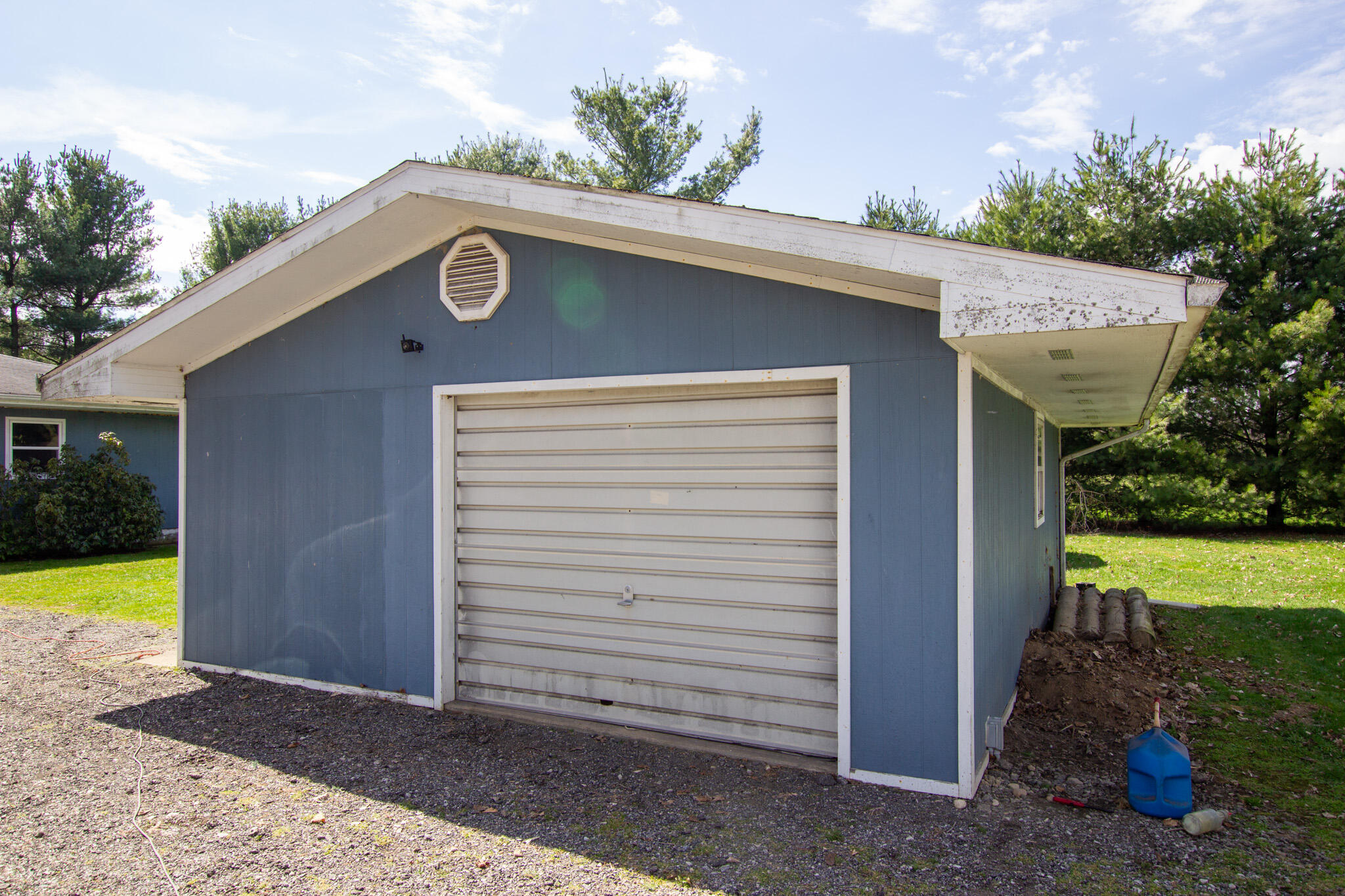 64770 Wade Road Cassopolis, MI 49031 - Photo 13 of 36 Extra Garage
