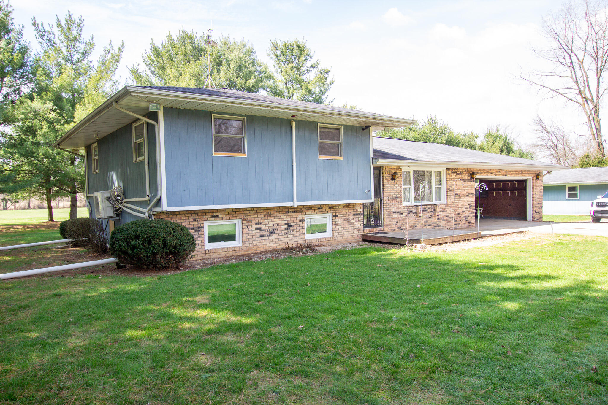 64770 Wade Road Cassopolis, MI 49031 - Photo 35 of 36 Front