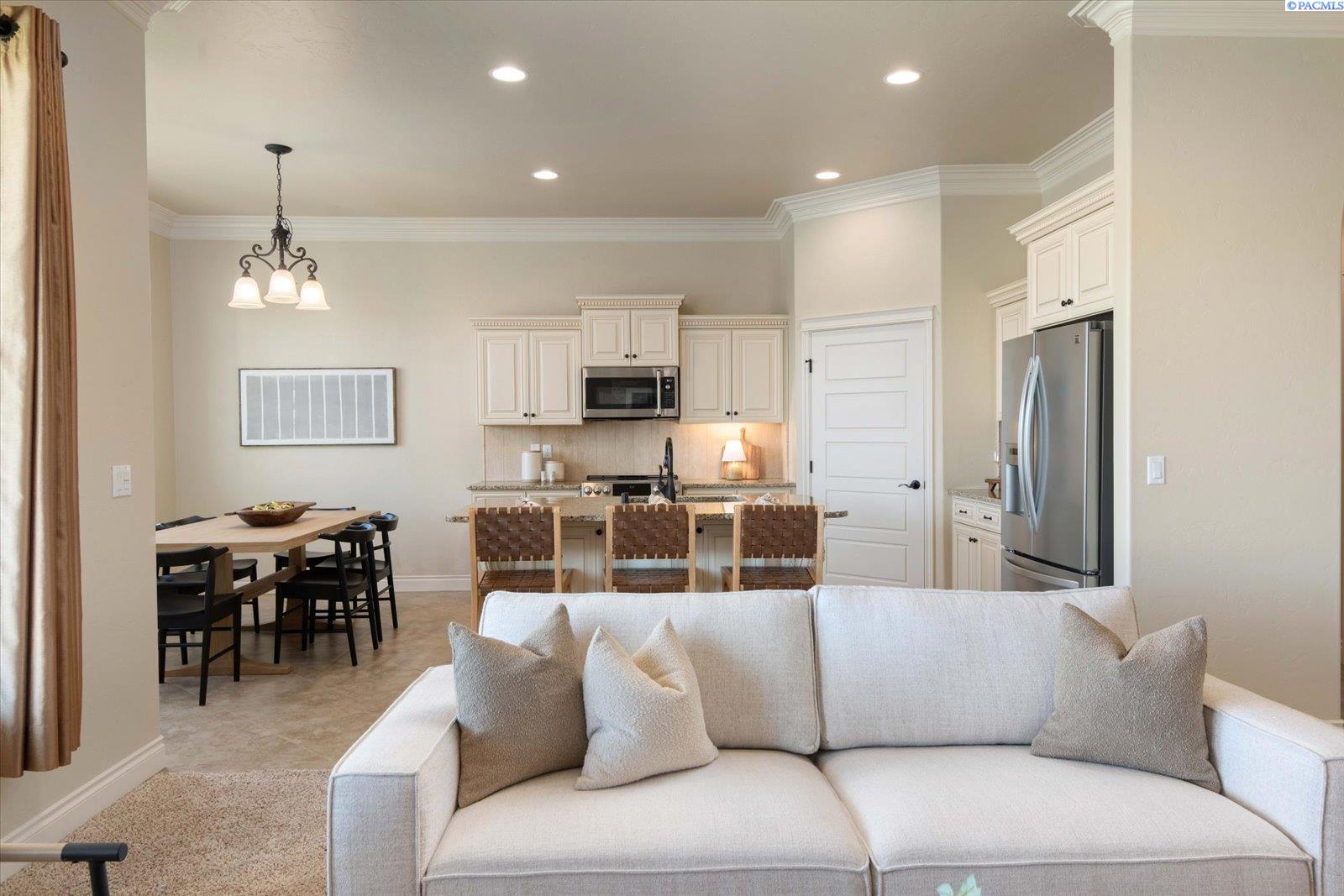 73002 East Reata Road Kennewick, WA 99338 - Photo 12 of 50 Gallery Image 12