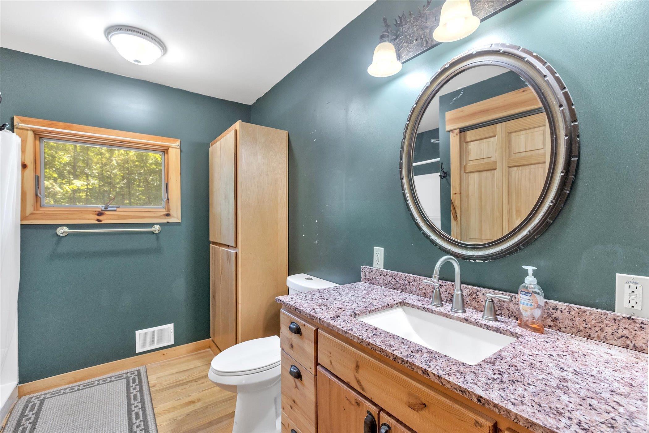 2859 West Chippewa River Road Midland, MI 48640 - Photo 18 of 51 50089692-17.JPG