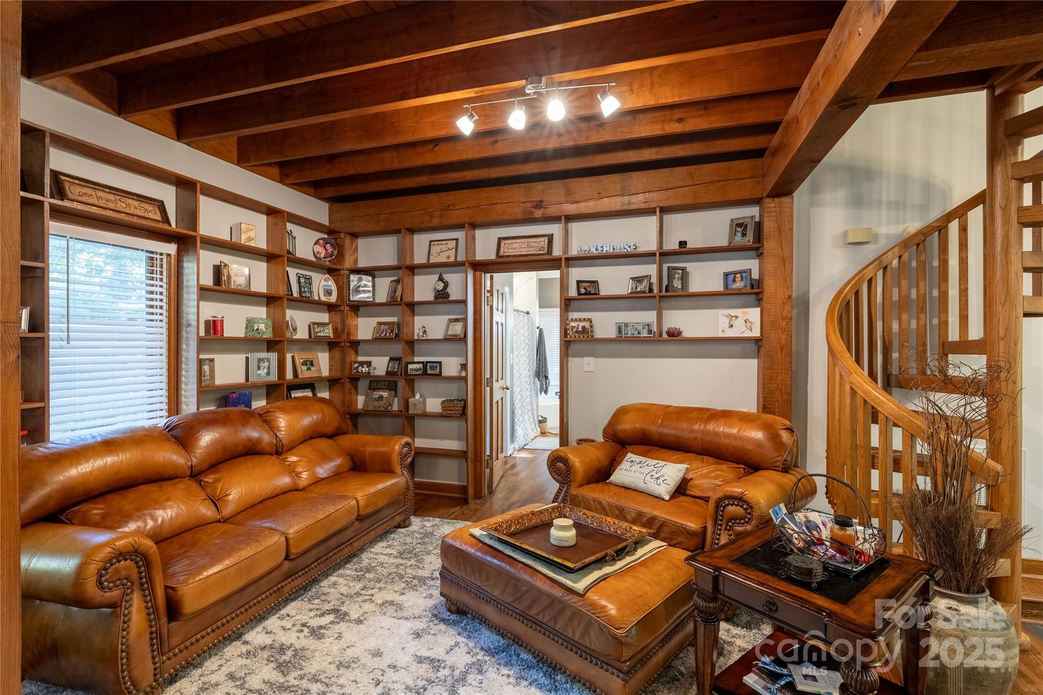 316 Players Ridge Road Hickory, NC 28601 - Photo 16 of 47 a blue chair sitting in front of a door