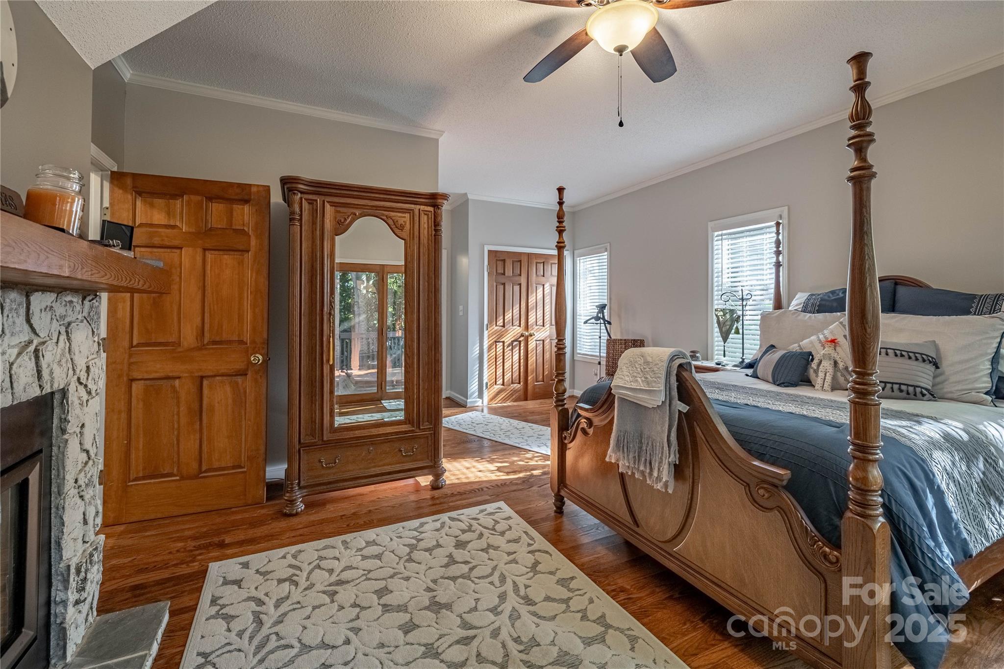 316 Players Ridge Road Hickory, NC 28601 - Photo 28 of 47 a living room with furniture and a rug