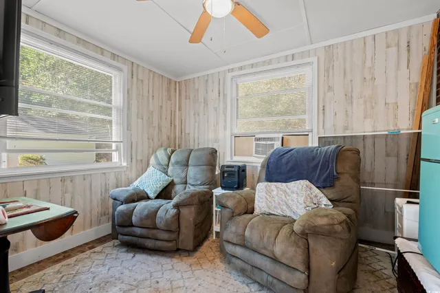 $325,000 | 406 South Rosemary Avenue, Andrews, SC 29510