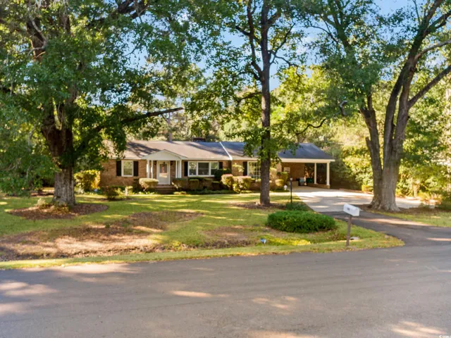 $325,000 | 406 South Rosemary Avenue, Andrews, SC 29510