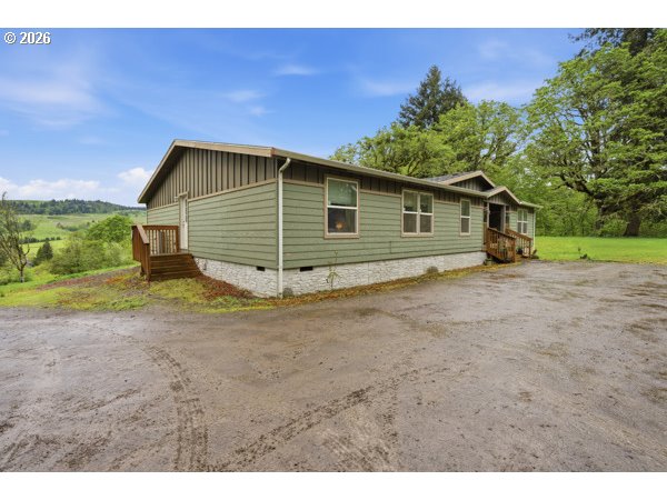 7910 Southeast Amity Road Amity, OR 97101 - Photo 5 of 33