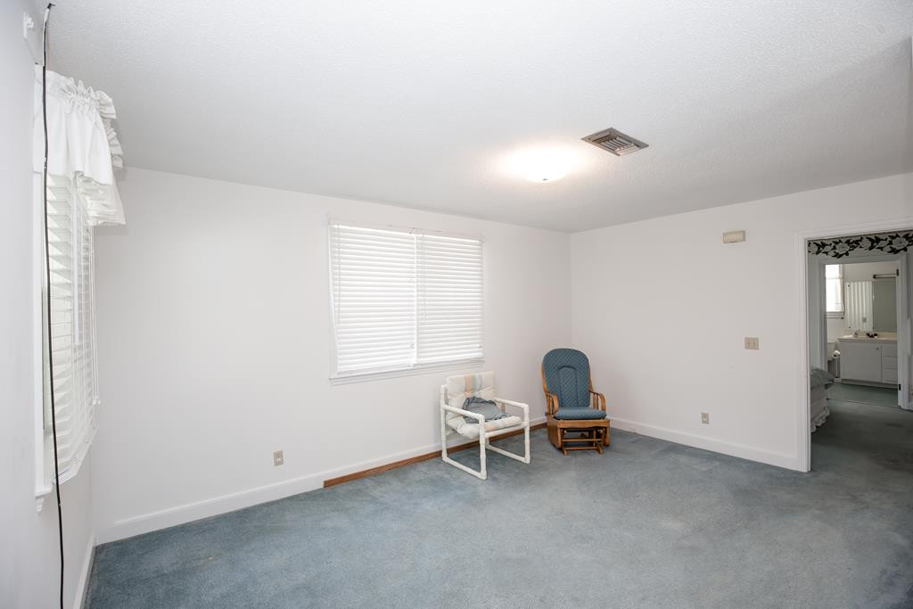 499 Pine Street Bamberg, SC 29003 - Photo 20 of 28 a room with a window and chair