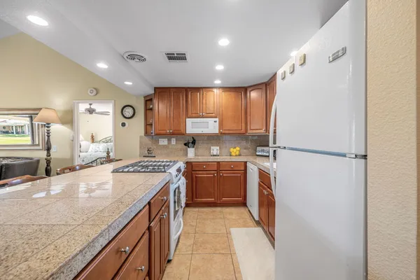 $399,000 | 40345 Bay Hill Way, Palm Desert, CA 92211