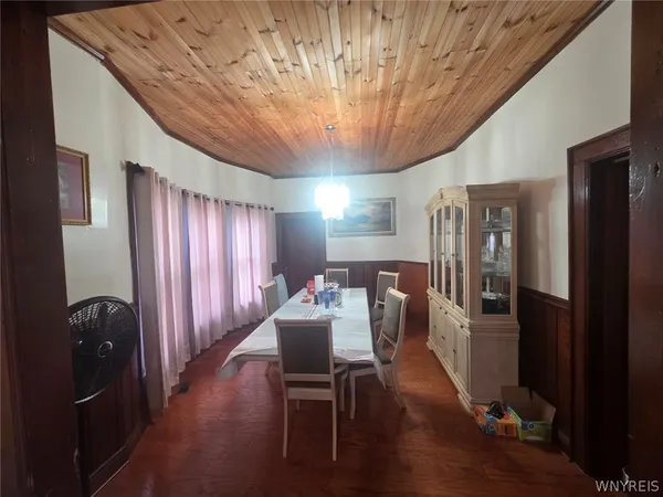 $199,900 | 173 Trowbridge Street, Buffalo, NY 14220