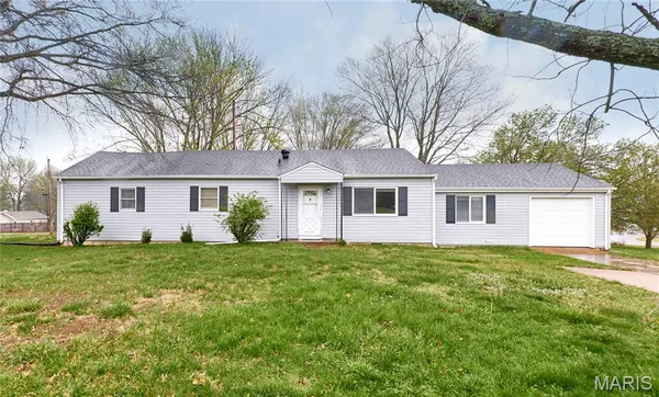 $255,000 | 120 Highview Drive, Ballwin, MO 63011