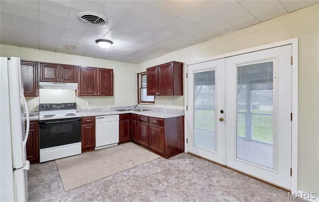 120 Highview Drive Ballwin, MO 63011 - Photo 13 of 51