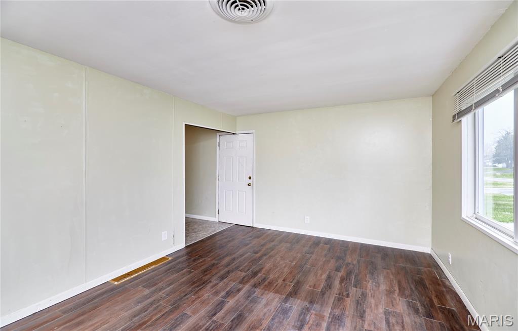 120 Highview Drive Ballwin, MO 63011 - Photo 8 of 51