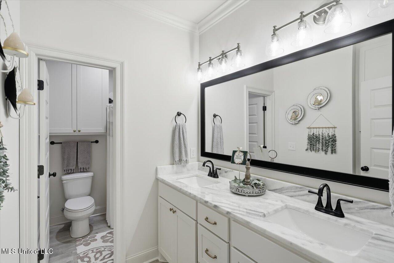 202 Lost Oak Lane Brandon, MS 39047 - Photo 36 of 75 35-202 Lost Oak Ln _ Home Tours MS