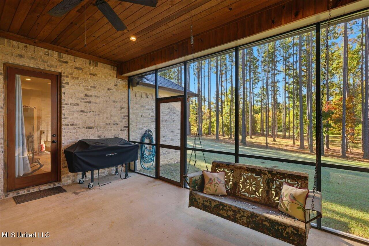 202 Lost Oak Lane Brandon, MS 39047 - Photo 42 of 75 41-202 Lost Oak Ln _ Home Tours MS