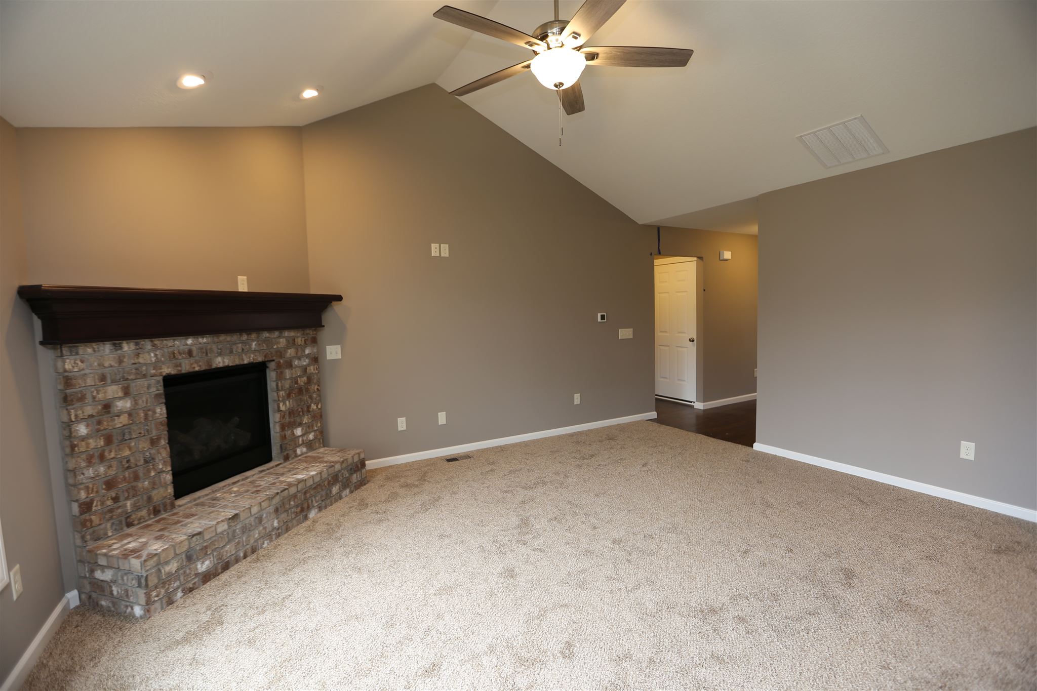 2096 Rittenhouse Place Huntertown, IN 46748 - Photo 8 of 25