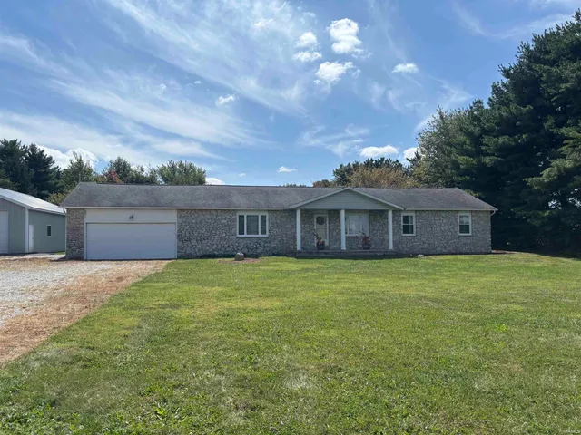 $299,000 | 9391 East 100 North, Greentown, IN 46936