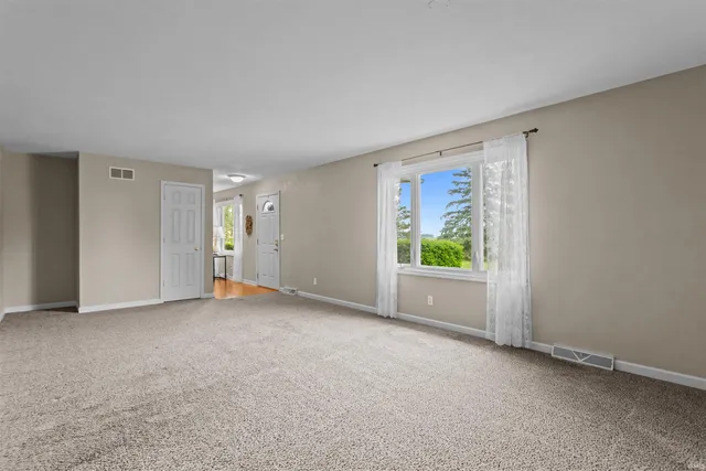 $299,000 | 9391 East 100 North, Greentown, IN 46936