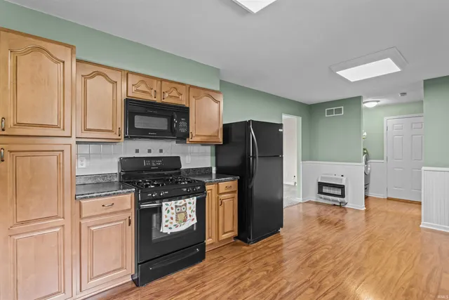 $299,000 | 9391 East 100 North, Greentown, IN 46936