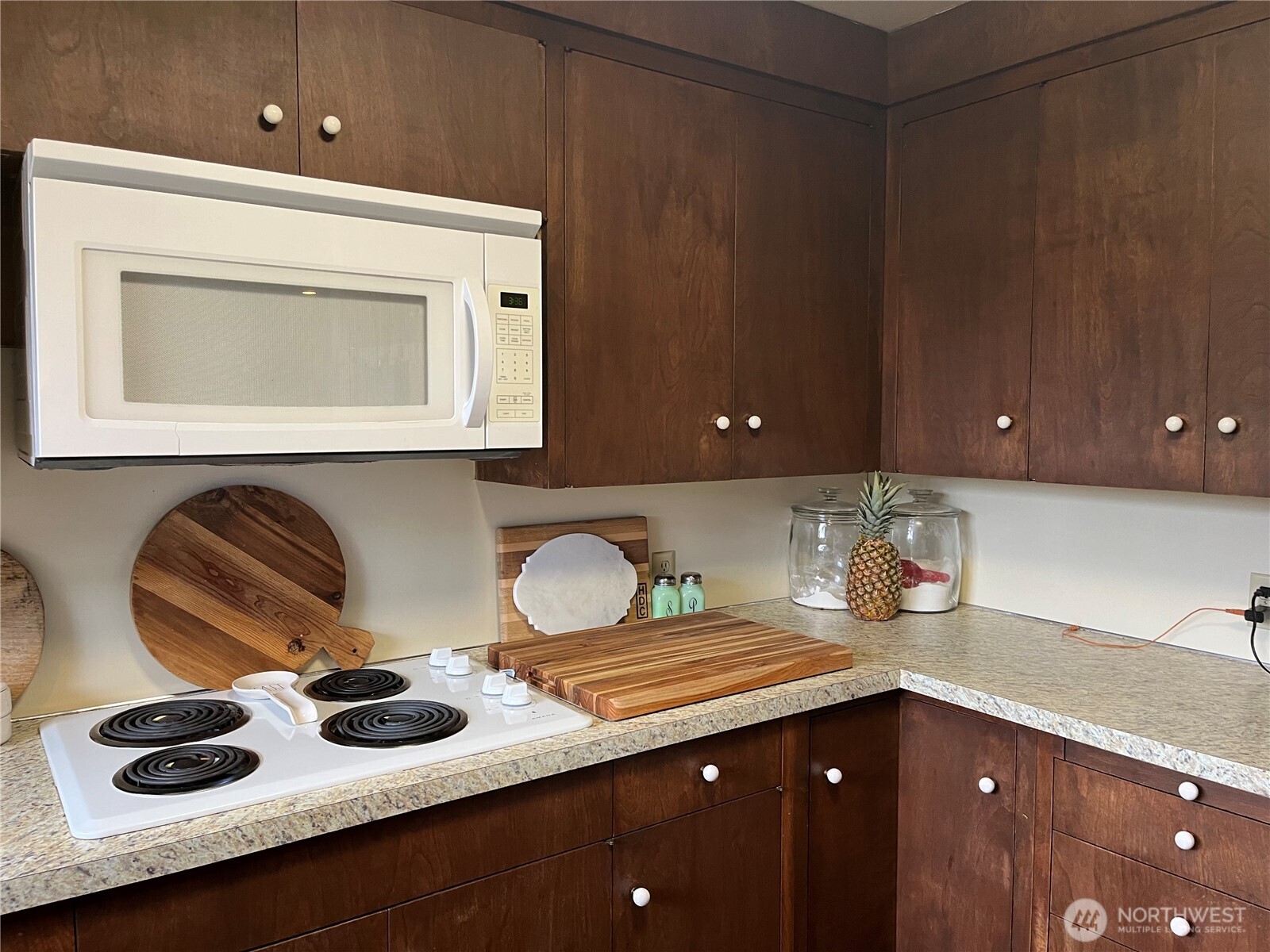 615 Arrowhead Road Camano Island, WA 98282 - Photo 31 of 40