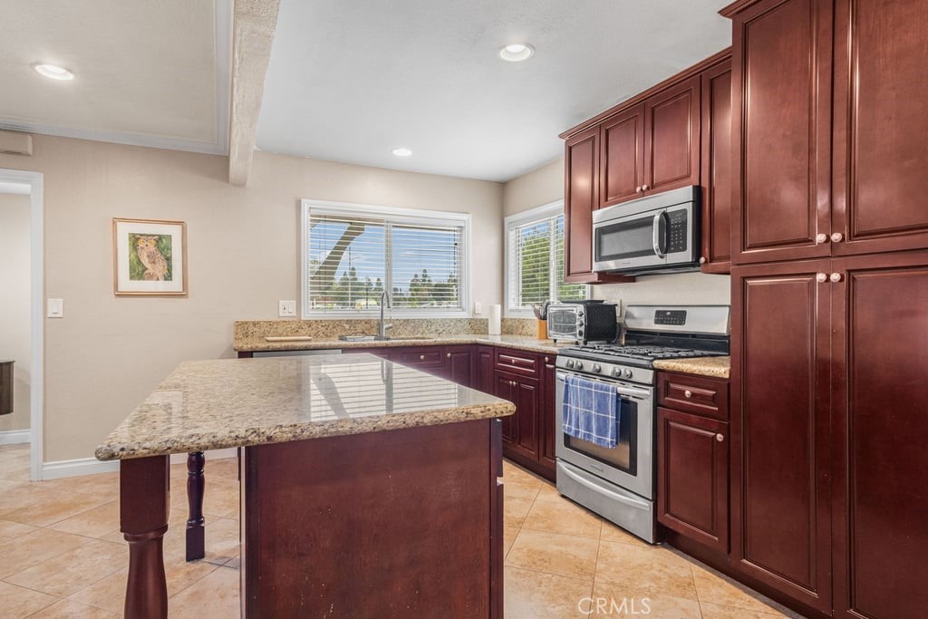 3554 Royal Simi Valley, CA 93063 - Photo 36 of 56