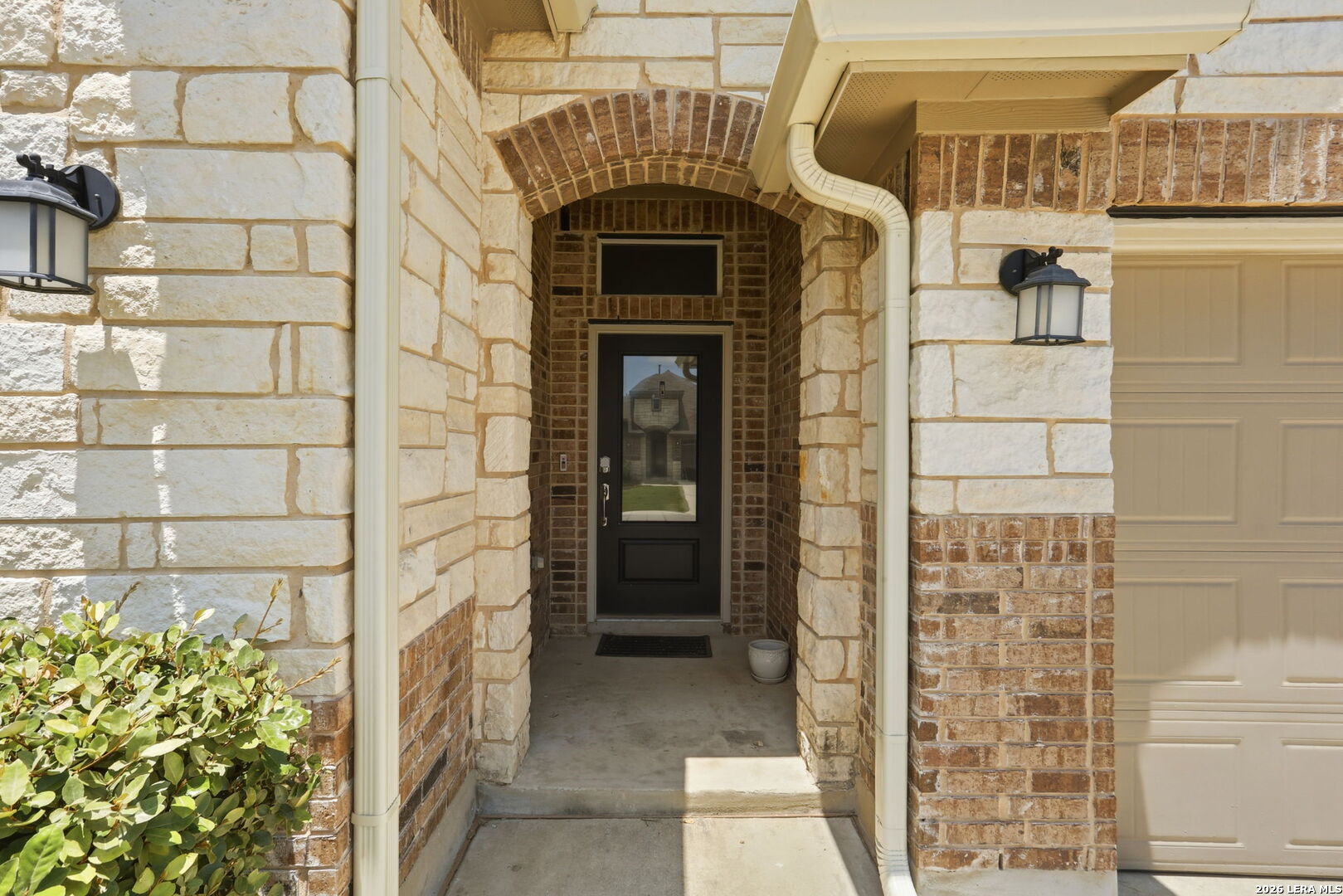 8912 Luciano Ridge Seguin, TX 78155 - Photo 2 of 23