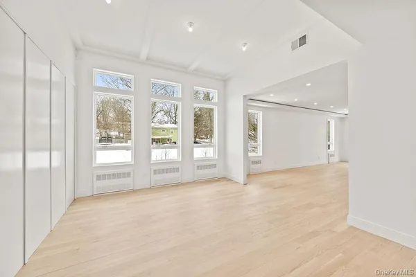 $1,549,000 | 12 Sherman Drive, Unit 202, Spring Valley, NY 10977