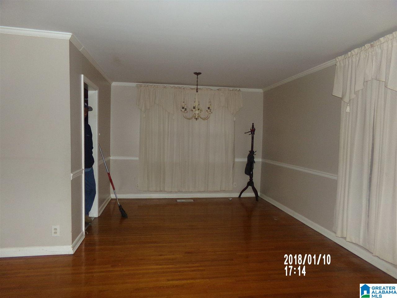 1005 Rutledge Way Fairfield, AL 35064 - Photo 3 of 18 Gallery Image 3