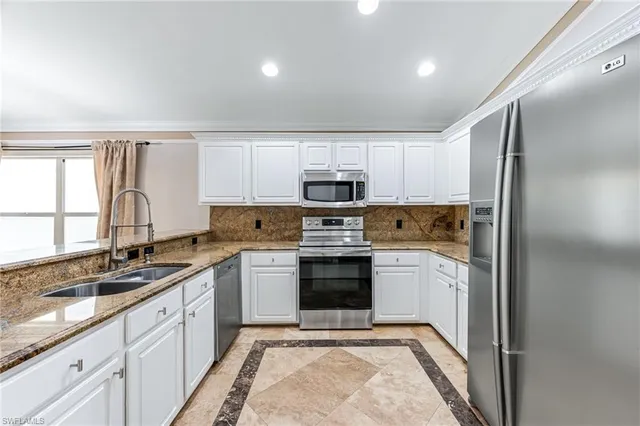 $663,900 | 15028 Savannah Drive, Naples, FL 34119