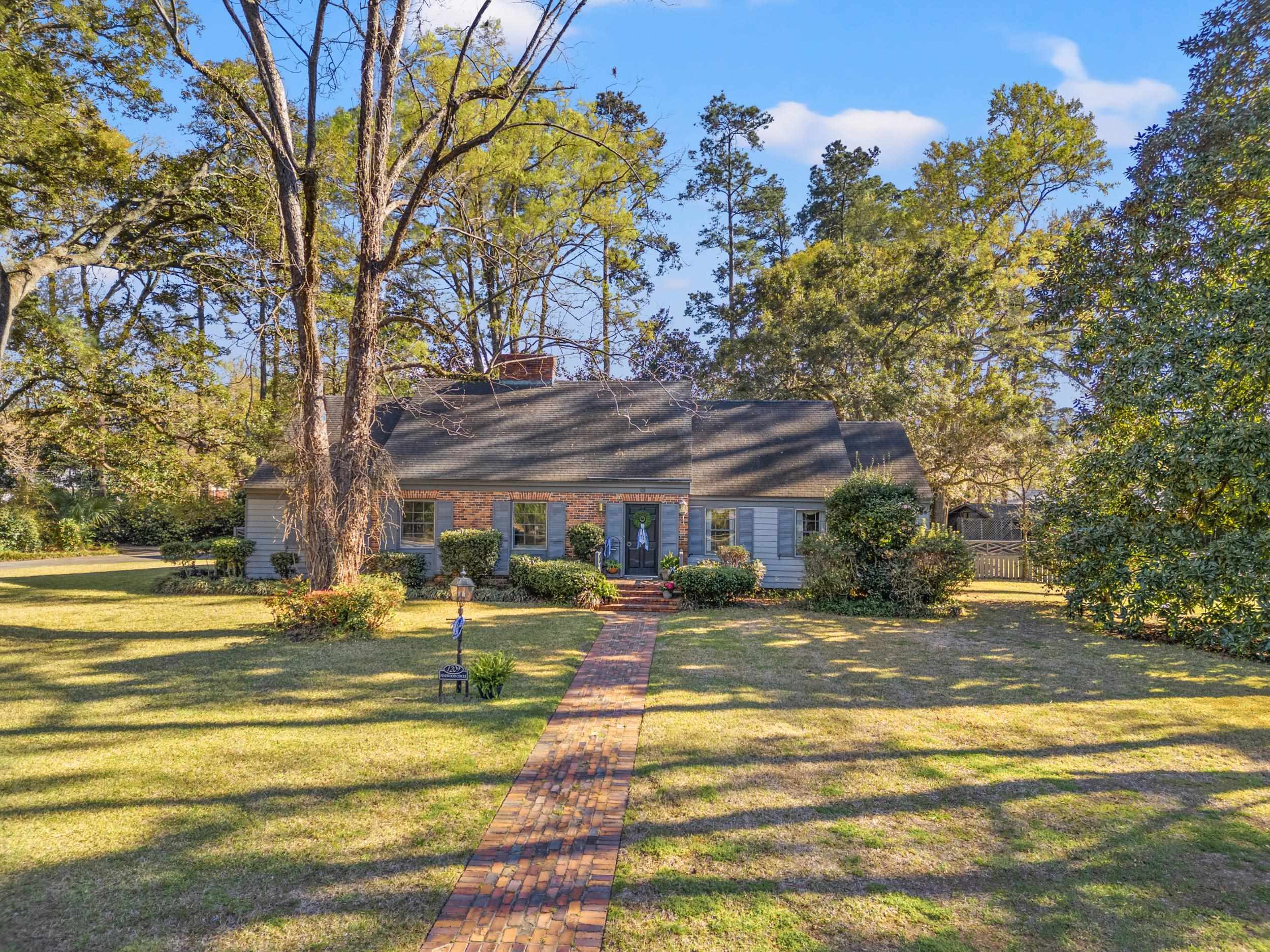 1209 Pinewood Circle Conway, SC 29526 - Photo 2 of 45